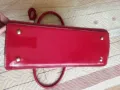 Чисто нова луксозна дамска чанта червен лак, снимка 3