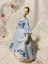 порцеланова статуетка , снимка 2