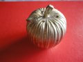Уникална бронзова солница пиперница ябълка , снимка 7