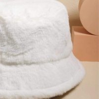 Дамска шапка модел Teddy Bear, снимка 7 - Шапки - 43697344