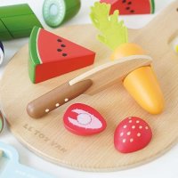 Нов Le Toy Van  Дървен Сет за Игра Деца Плодове и Зеленчуци, 18 Части, снимка 3 - Образователни игри - 43556862