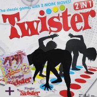 Игра Hasbro Twister Туистър , снимка 1 - Образователни игри - 43667772