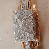 Дамскa златнa гривна-часовник 18 карата с 34 диаманта.Датира от началото на 20 век,марка Венус, снимка 2 - Гривни - 44086042