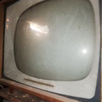 Продавам стари лампови телевизори,радиота,уселвател, снимка 1 - Телевизори - 19161075