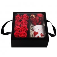 Kомплект "Обичам те" с чаша, ключодържател и сапунени рози, снимка 1 - Декорация за дома - 35419965
