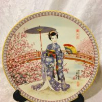 серия японски порцеланови чинии за стена  , снимка 8 - Декорация за дома - 43887626
