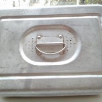 продавам отлично запазена алуминиева кутия за храна, снимка 1 - Кутии за храна - 37174832