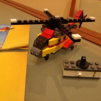 Конструктор Лего - модел LEGO Creator 3 в 1: 31029 - Товарен хеликоптер, снимка 2 - Конструктори - 37625232