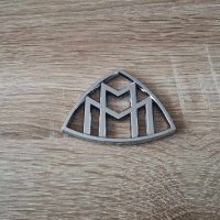 Майбах Maybach сребриста странична емблема, снимка 1 - Аксесоари и консумативи - 43868533