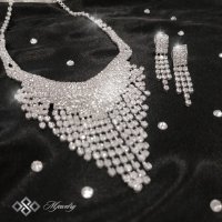 Луксозен дамски комплект бижута с кристали от 2 части “Larissa”, снимка 1 - Бижутерийни комплекти - 43816848