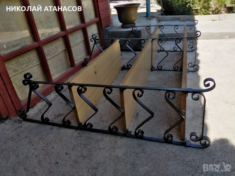 Етажерка от ковано желязо, снимка 1