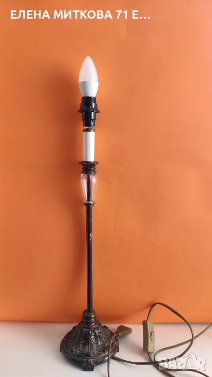 Висока настолна лампа от метал с орнаменти, снимка 1