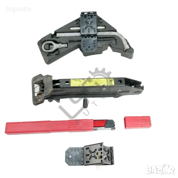 Комплект крик, ключ за гуми, кука за теглене, стойка за гуми и ав. триъгълник Volkswagen Touareg I (, снимка 1