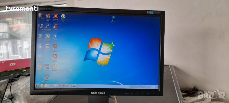 LCD монитор 19 Samsung, снимка 1