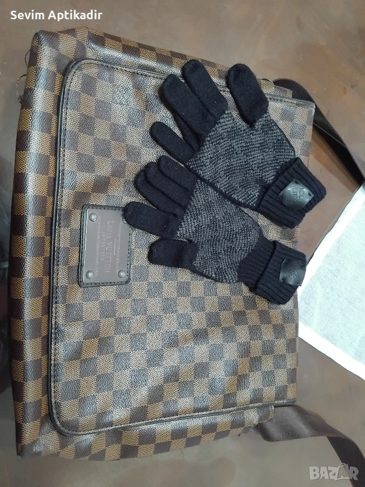 Оргинална чанта със оргинални ръкавици Louis Vuitton , снимка 1