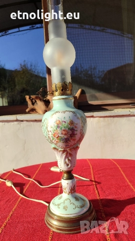 Красива старинна антикварна ръчно рисувана порцеланова настолна лампа , снимка 6 - Настолни лампи - 52747694
