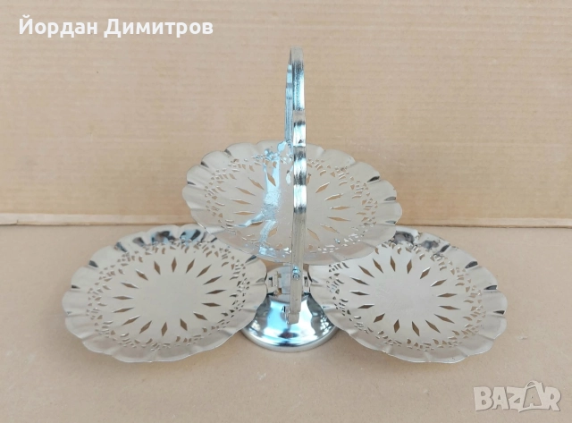 Стар поднос