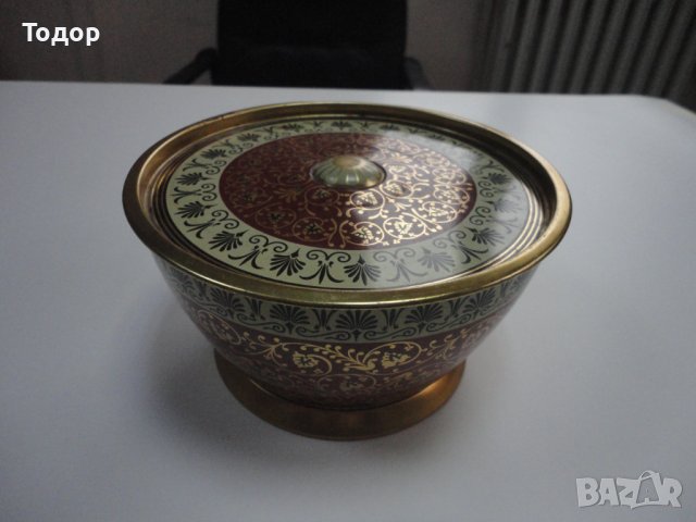 Страхотна тенекиена кутия 5