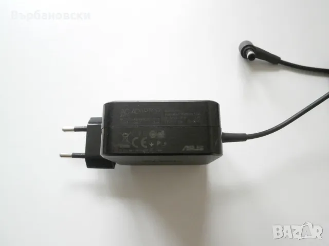 Захранващ адаптер Asus, снимка 2 - Захранвания и кутии - 49541348
