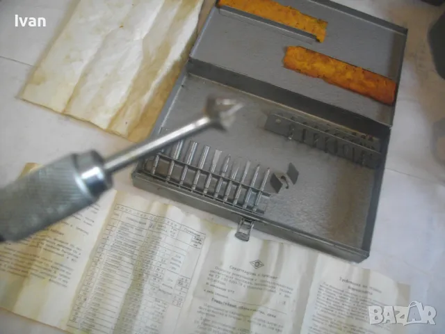 НОВА РУСКА СССР 1988г. РЪЧНА РЕВЕРСИВНА ОБРАТИМА ОТВЕРТКА 20 ЧАСТИ ПЪЛЕН КОМПЛЕКТ В МЕТАЛНА КУТИЯ , снимка 16 - Отвертки - 48482981