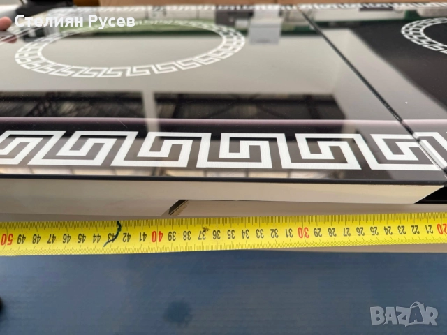 041165  версаче стъклена трапезна  маса  130/80см   -цена 150 лв или 76.69  евро  смр  - стъклен пло, снимка 3 - Маси - 52293755