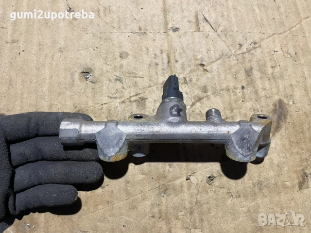 Горивна Релса Дясна Страна Toyota GT86 2018 Subaru BRZ, снимка 2 - Части - 53086645