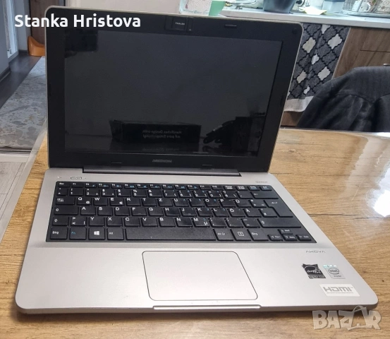 Лаптоп Medion S2218 10.1Inc., снимка 5 - Лаптопи за дома - 53406398