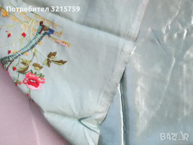 Ръчно шитгоблен -папагали, 64х44см., снимка 5 - Антикварни и старинни предмети - 50303457