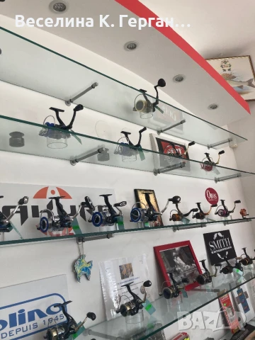 Стъклени рафтове, снимка 2 - Стелажи и щандове - 51352320