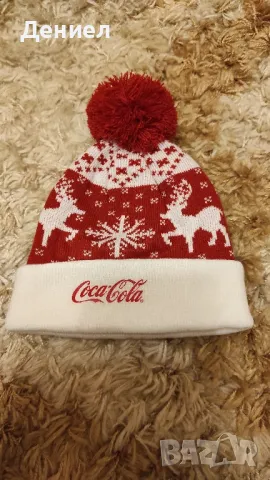 Топла зимна шапка с помпон - Coca Cola - Оригинал 