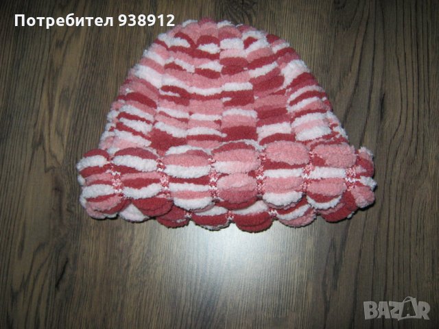 Бебешка зимна шапка в червено и бяло, снимка 2 - Бебешки шапки - 27312145
