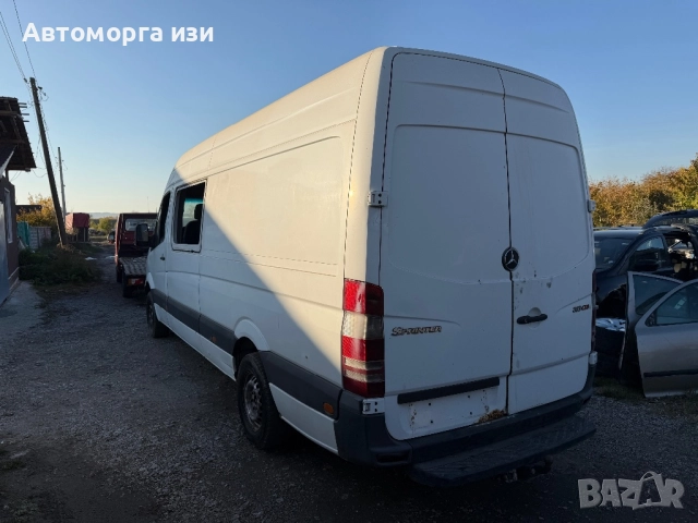 Мерцедес спринтер 313 2.2 дизел 6 степана кутия само на части, снимка 4 - Части - 52256452