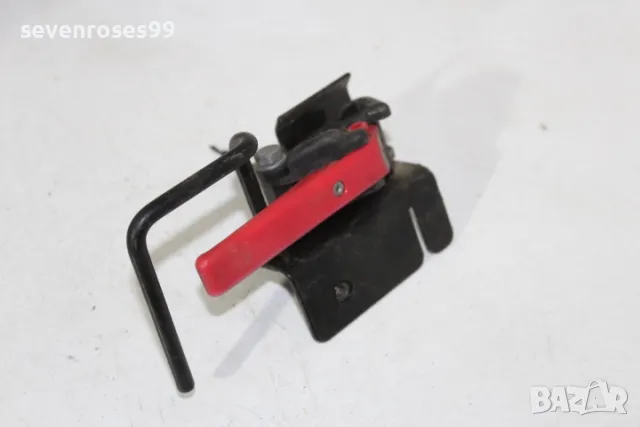 Дръжка преден капак Ситроен Берлинго 1 1998 1.9d Citroen Berlingo 1