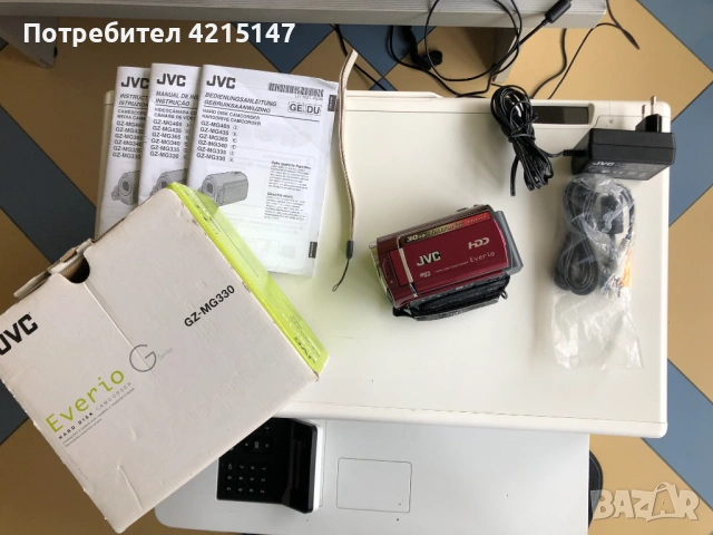 JVC Everio GZ-MG330 Hybrid Camcorder-Дигитална камера-30GB твърд диск, снимка 2 - Камери - 53424208