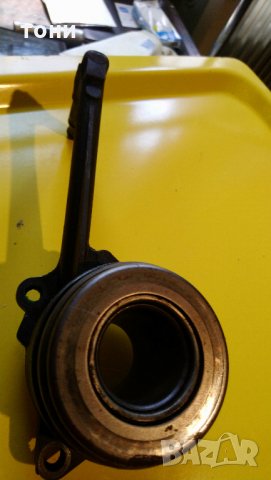 Лагер помпа съединител за Audi и Volkswagen, снимка 2 - Части - 32572703