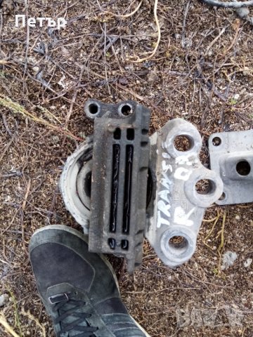 Тампон двигател Форд транзит 2.2тдци