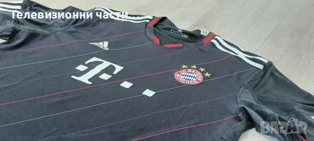 Оригинална футболна тениска Bayern Munchen 2010/2011 трети екип Adidas P95826 Байерн Мюнхен, снимка 16 - Спортни дрехи, екипи - 50841106