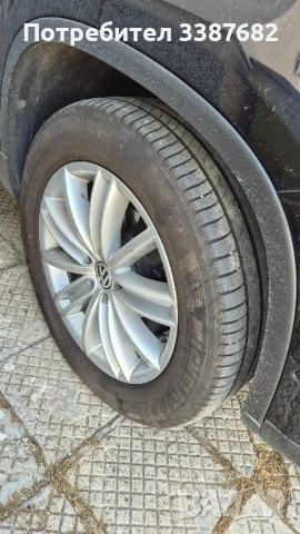 18 235 55 Michelin, снимка 5 - Гуми и джанти - 51465617