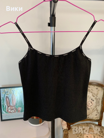 Дамски топ в размер М, но е подходящ за S, снимка 3 - Корсети, бюстиета, топове - 44927238