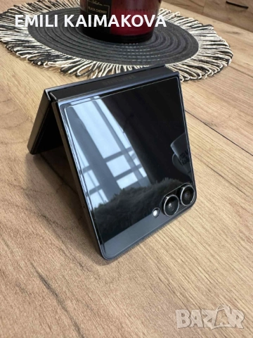 Samsung Flip 7 512 GB с гаранция, снимка 3 - Samsung - 52349567