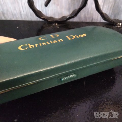 разпродажба christian dior оригинален твърд калъф за очила , снимка 3 - Слънчеви и диоптрични очила - 37781496