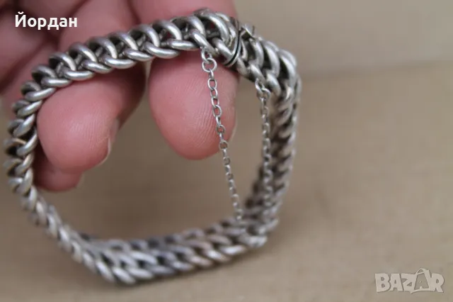 Дамска сребърна гривна, снимка 5 - Гривни - 47990339