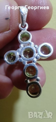 сребърен кръст с перидот, снимка 3 - Колиета, медальони, синджири - 43855262