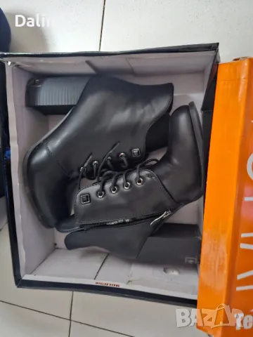 Елегантни дамски боти, снимка 5 - Дамски боти - 49545533