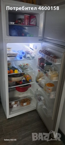 Хладилник с горна камера Electrolux 