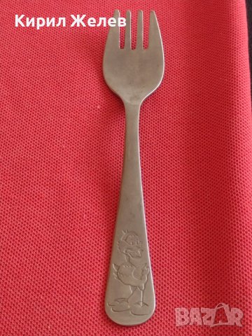 Стара детска вилица за десерт ПАТЕТО ЯКИ уникат за КОЛЕКЦИОНЕРИ 31658