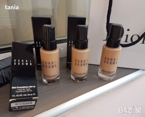 Фон дьо тен bobbi brown , снимка 2 - Декоративна козметика - 38158763