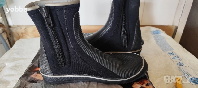 Водолазни неопренови обувки Camaro, снимка 4 - Водни спортове - 51668394