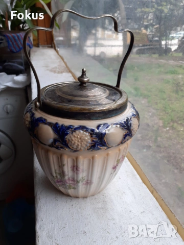 Стар английски порцелан буркан за бисквити George Jones&Sons, снимка 2 - Антикварни и старинни предмети - 53384790