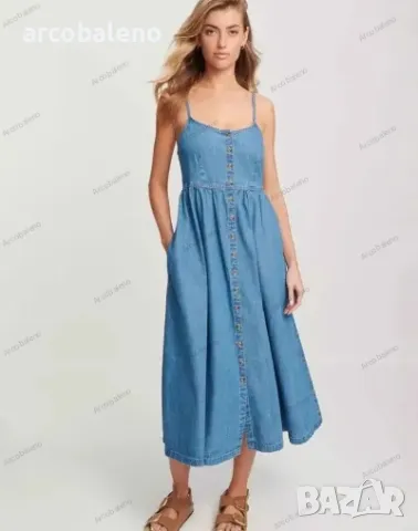 Модна дамска дънкова рокля с презрамки